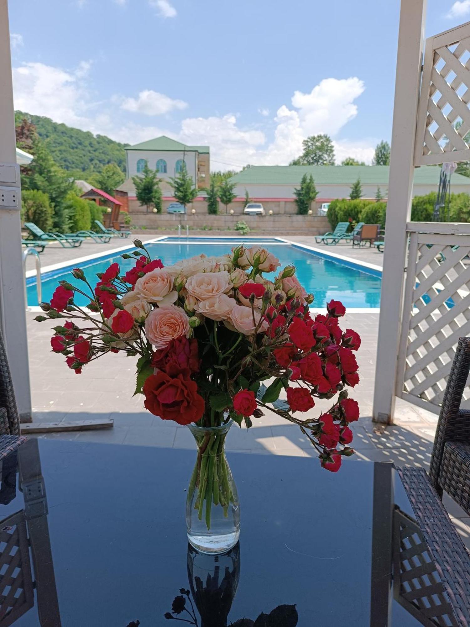 Gabala Bliss Inn Hotel And Restaurant Bagian luar foto
