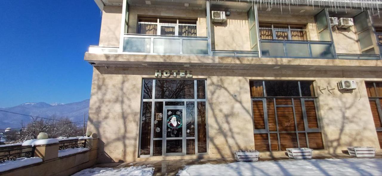 Gabala Bliss Inn Hotel And Restaurant Bagian luar foto