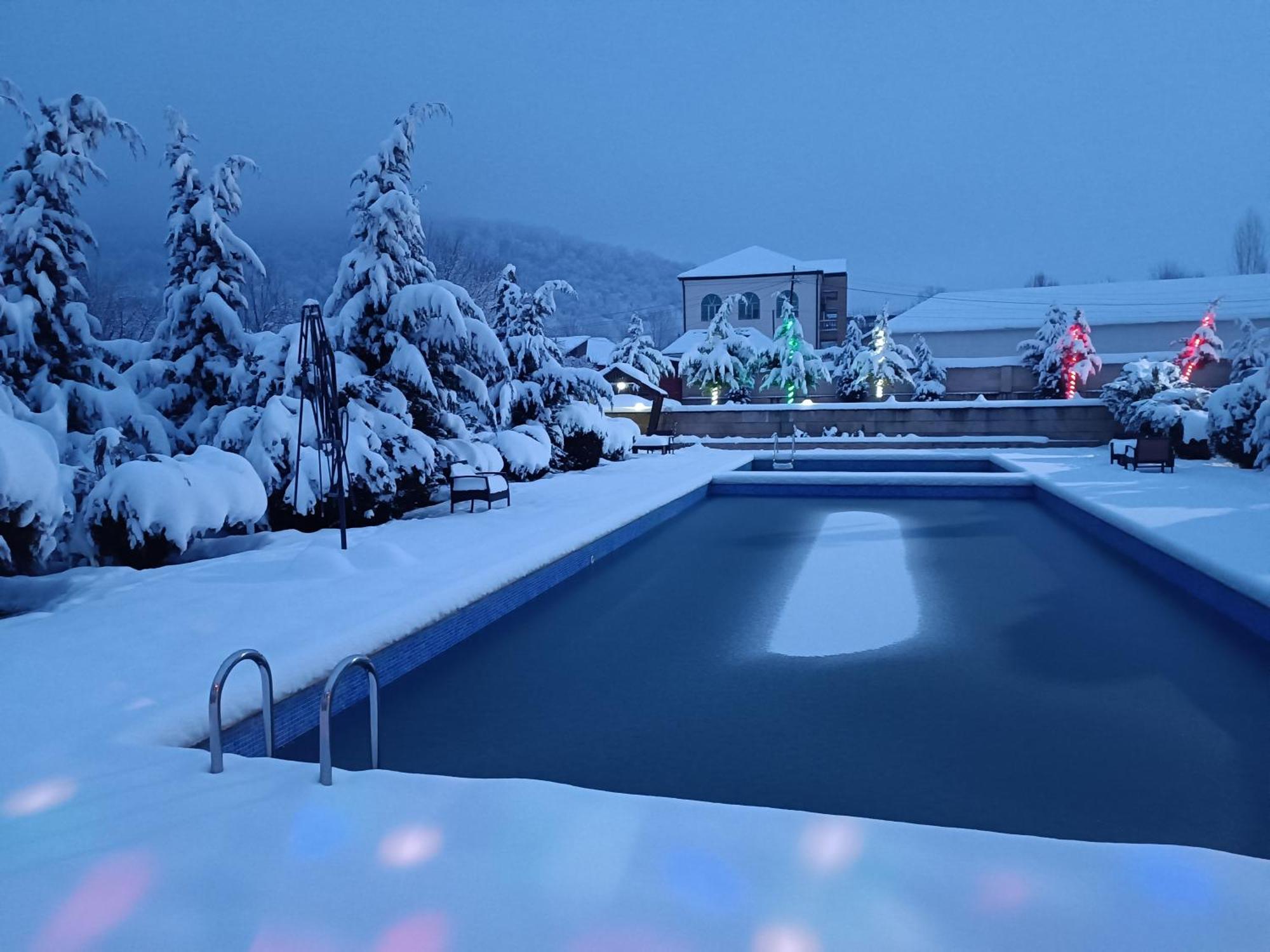 Gabala Bliss Inn Hotel And Restaurant Bagian luar foto